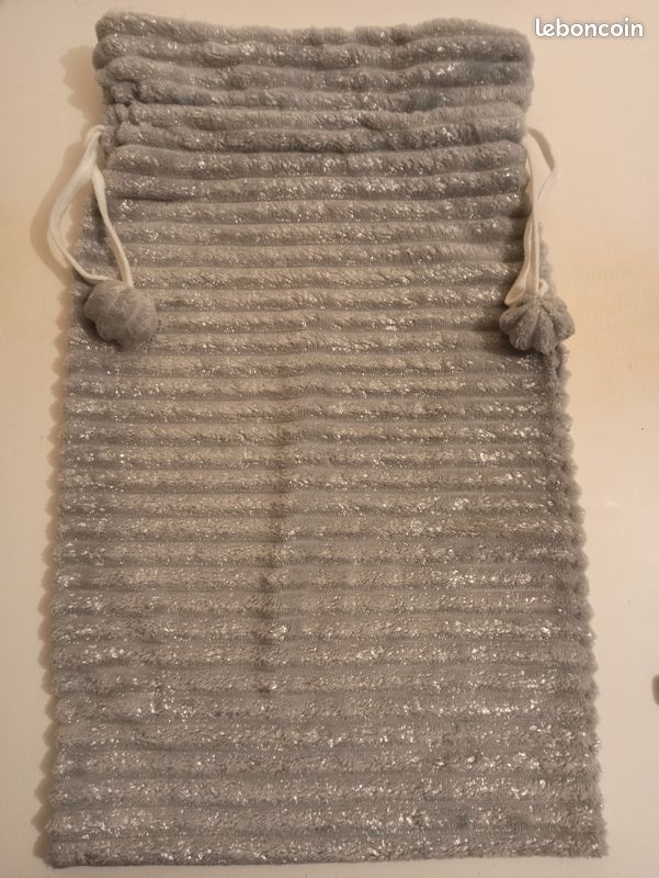 Housse de coussin forme bouillotte (image 2)