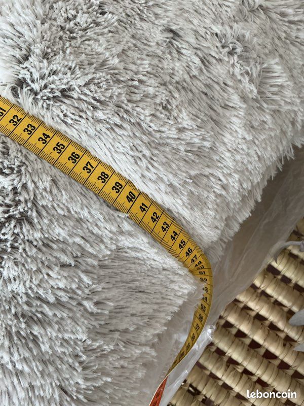 MAISONS DU MONDE Lot de 2 Coussins Vancouver en Fausse Fourrure Gris Taupe (image 4)
