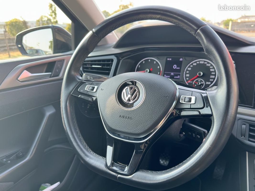 Volkswagen polo 1.0 tsi 95 lounge business (image 3)