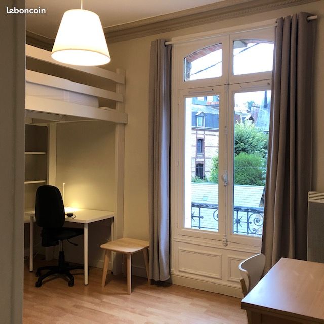Studio meublé 19 m² Rouen rue Verte avec parking privé (image 1)
