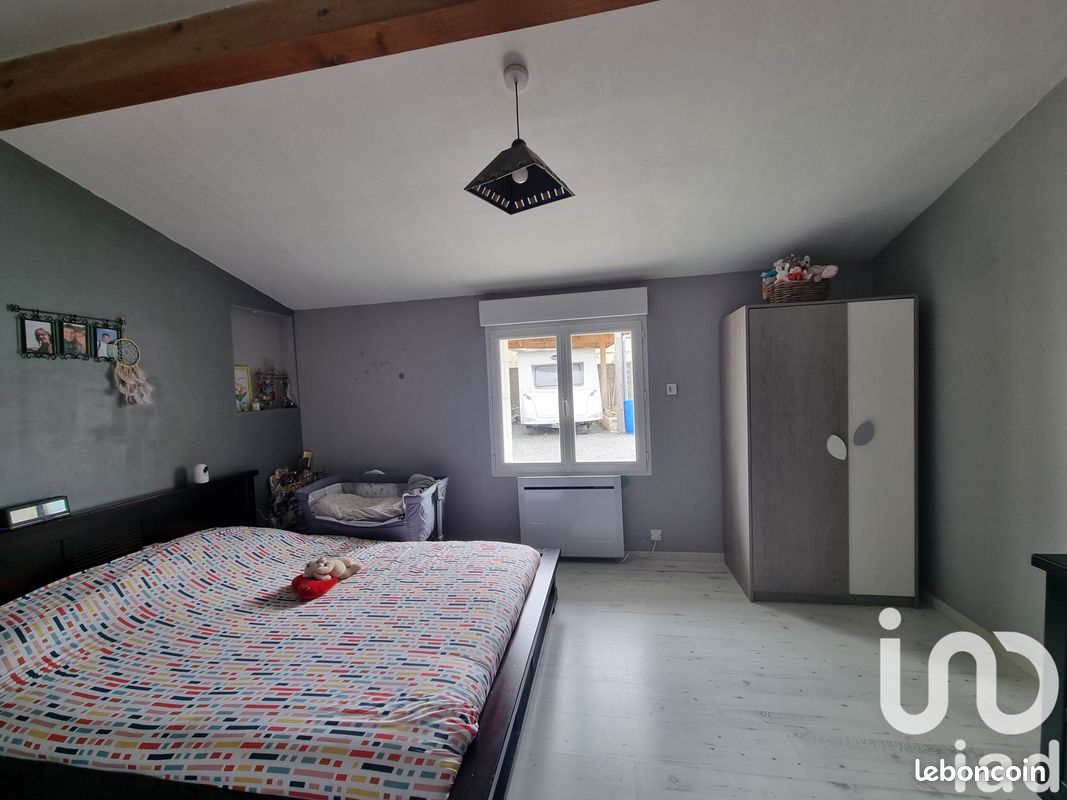 Maison 7 pièces 135 m² - La Chapelle 16140 (image principale 9)
