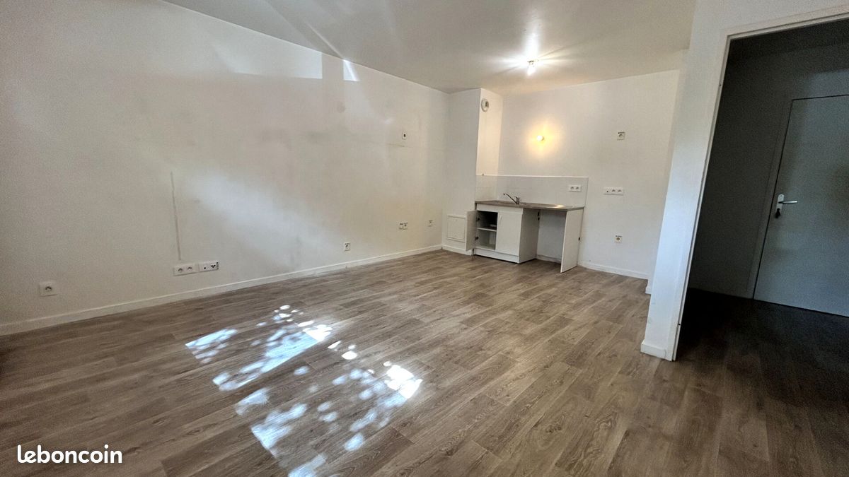 Appartement 2 pièces 41 m² · à Nanterre · 41 m² · 300 000 €