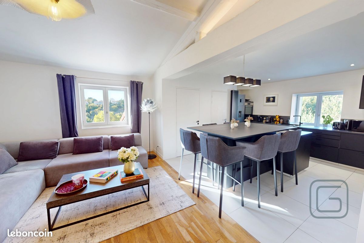 Appartement 2 pièces 70 m² · à Saint-Didier-au-Mont-d'Or · 70 m² · 330 000 €