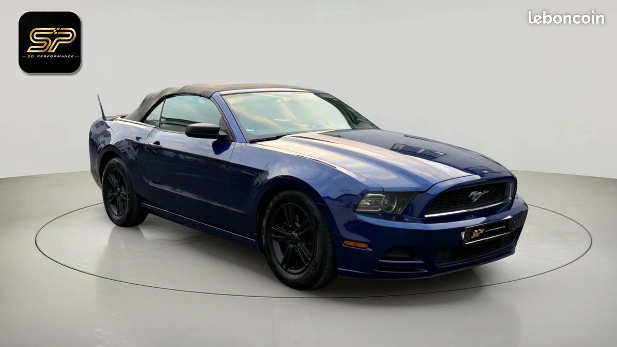 FORD Mustang Cabriolet 3.7 V6 * Boîte Automatique * Xénon * Caméra * GPS * Jantes Noires * Bleu Métallisé (image 3)
