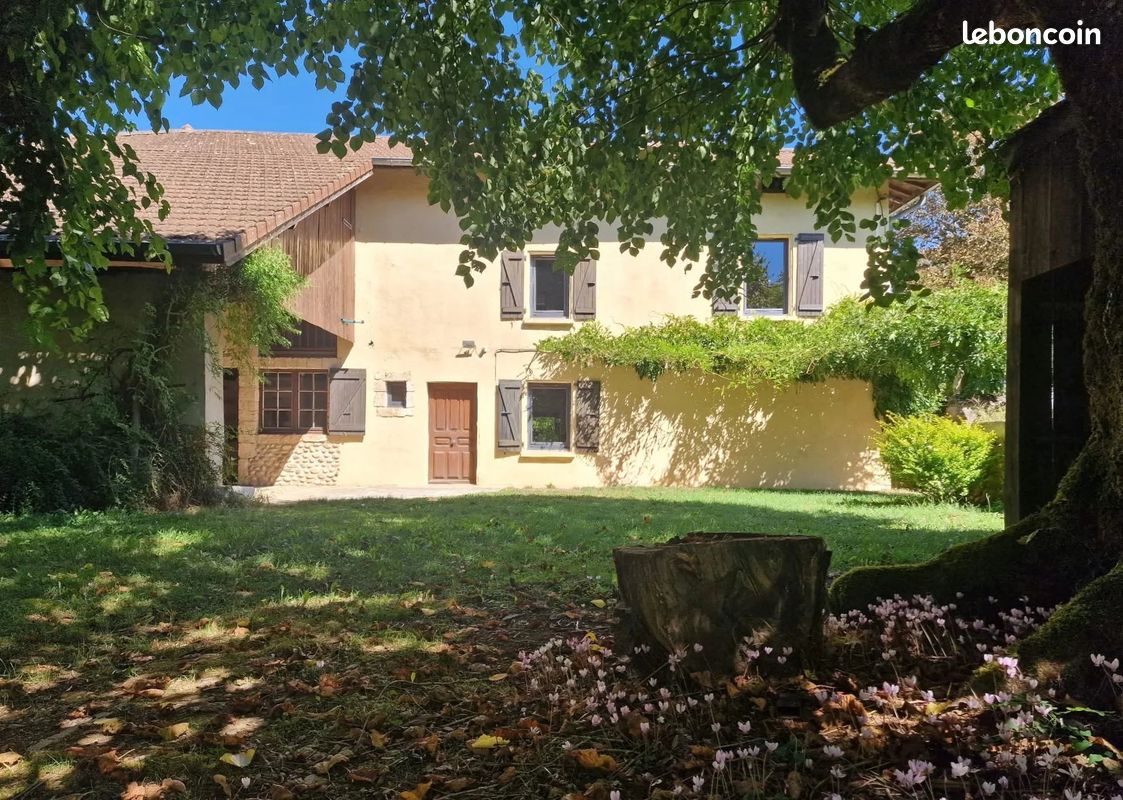 Maison 5 pièces 136 m² · à Saint-Romans · 136 m² · 1 250 €/mois