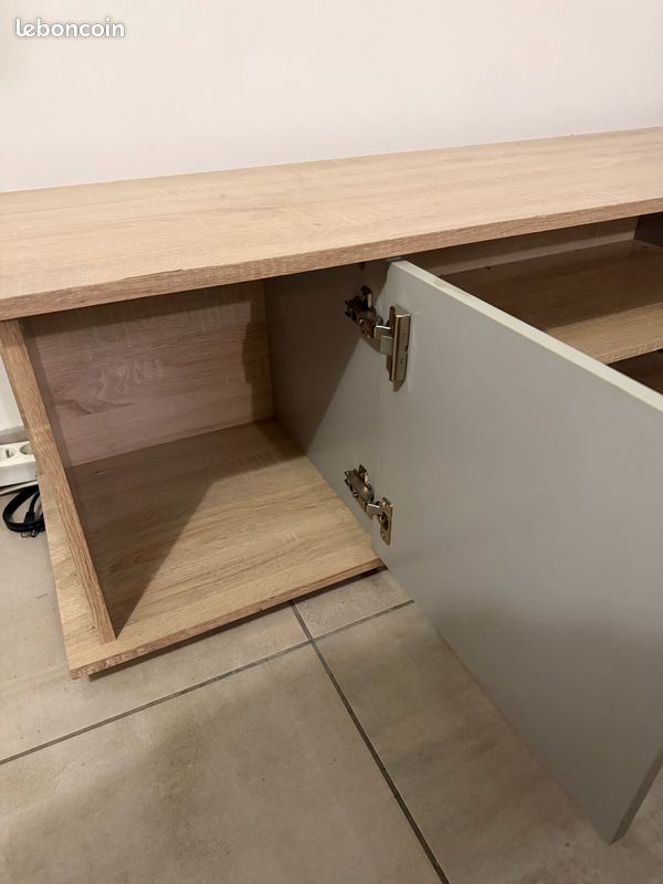 Meuble TV bois clair & blanc – 150 cm – Bon état (image 3)