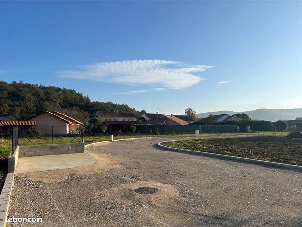 Terrain 405 m² Cremieu