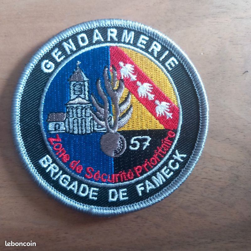 Écusson scratch tissu gendarmerie, brigade de Fameck 57 (image 1)