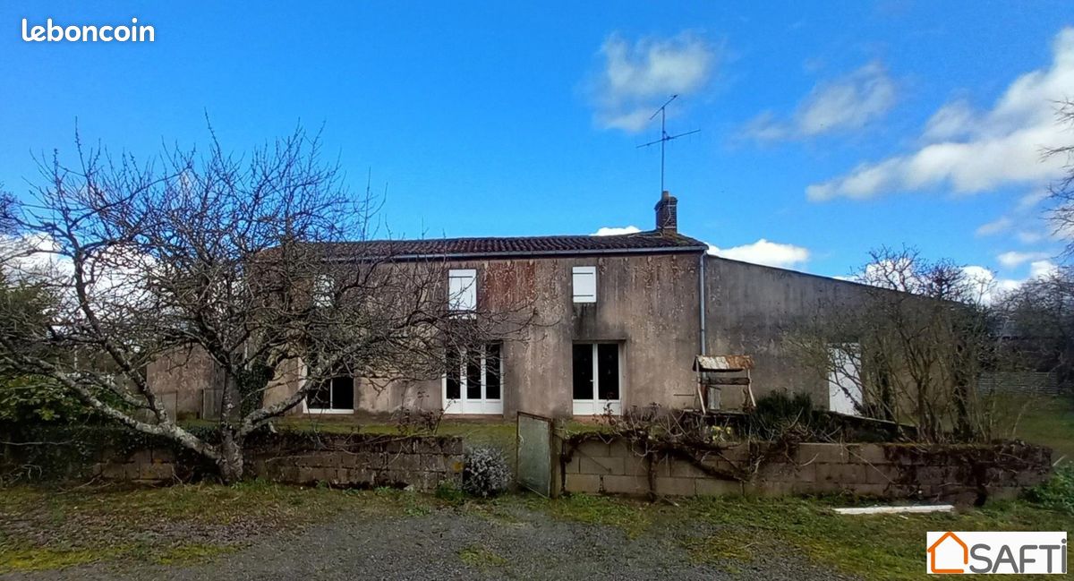 Maison 6 pièces 118 m² - Bressuire 79300 (image principale 0)