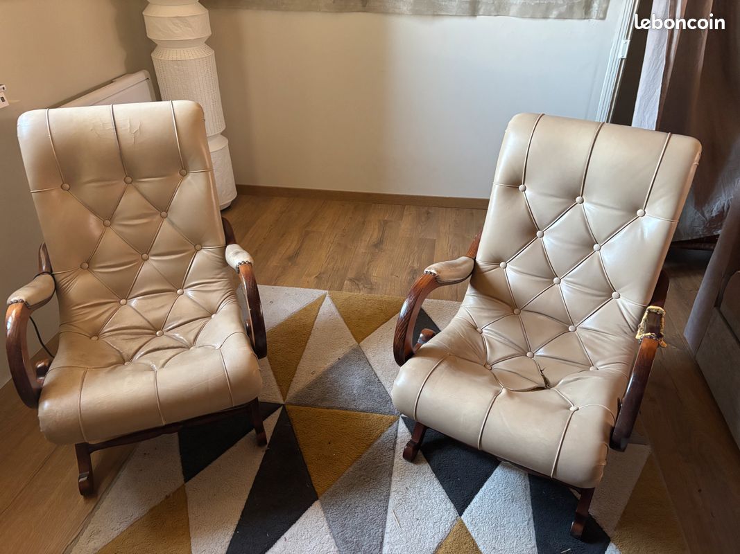 2 Fauteuils + 1 pouf - Style anglais - à restaurer (image 2)
