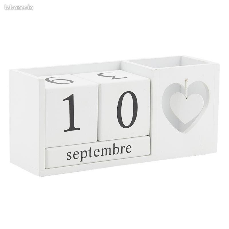 Calendrier Perpétuel En Bois Naturel MegaCrea DIY - Dimensions 7,3 X 3,4 X 7,8 Cm - Neuf
