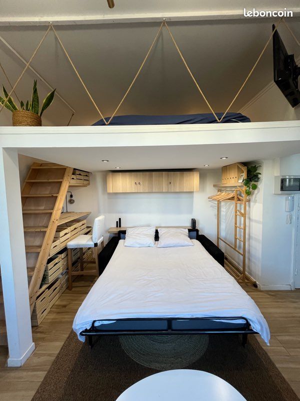 Appartement 1 pièce 24 m² · à Antibes · 24 m² · 900 €