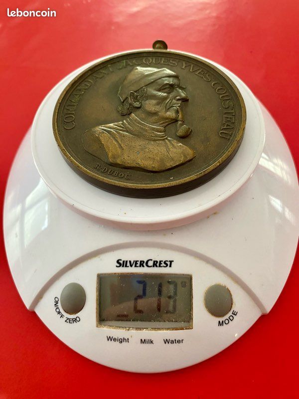 MEDAILLE - COMMANDANT - Jacques Yves Cousteau - La Calypso - Le Monde Des Oceans EUR 15,00