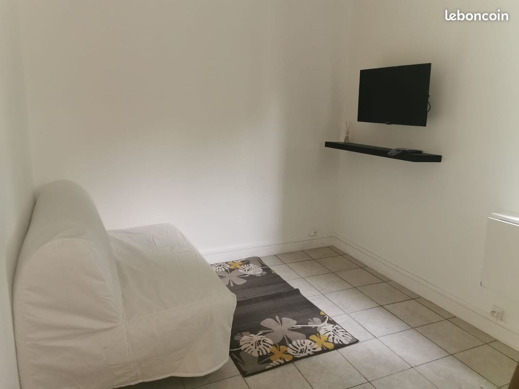 Appartement 1 pièce 12 m² · à Brunoy · 12 m² · 500 €/mois