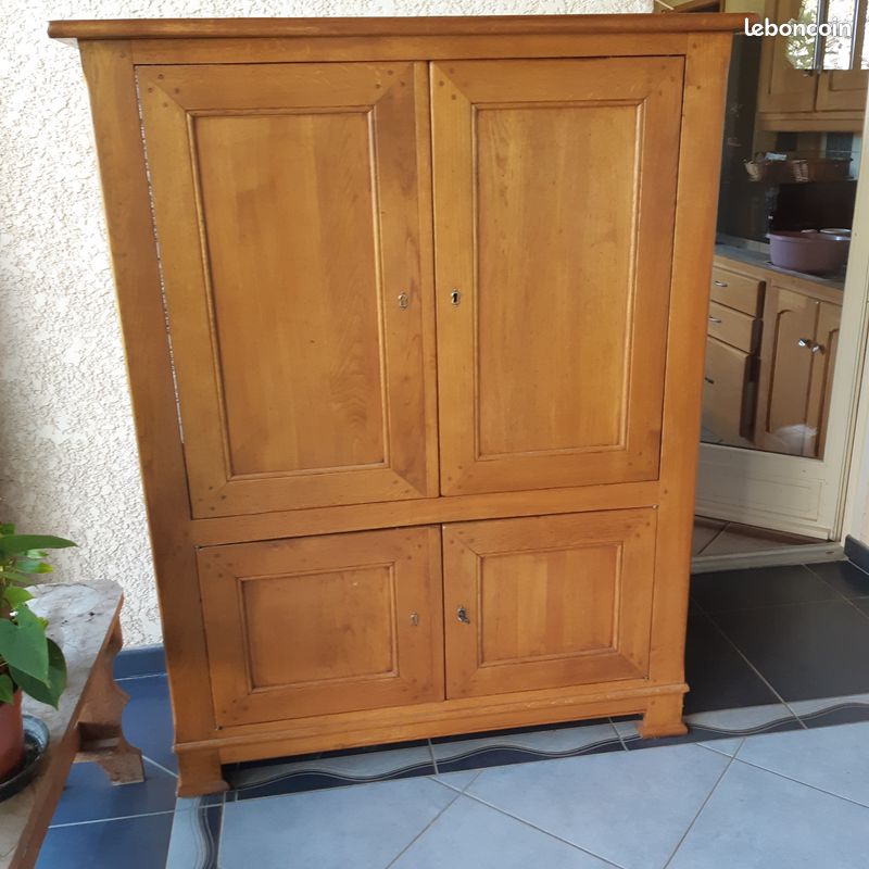 Meuble TV en bois (image 1)