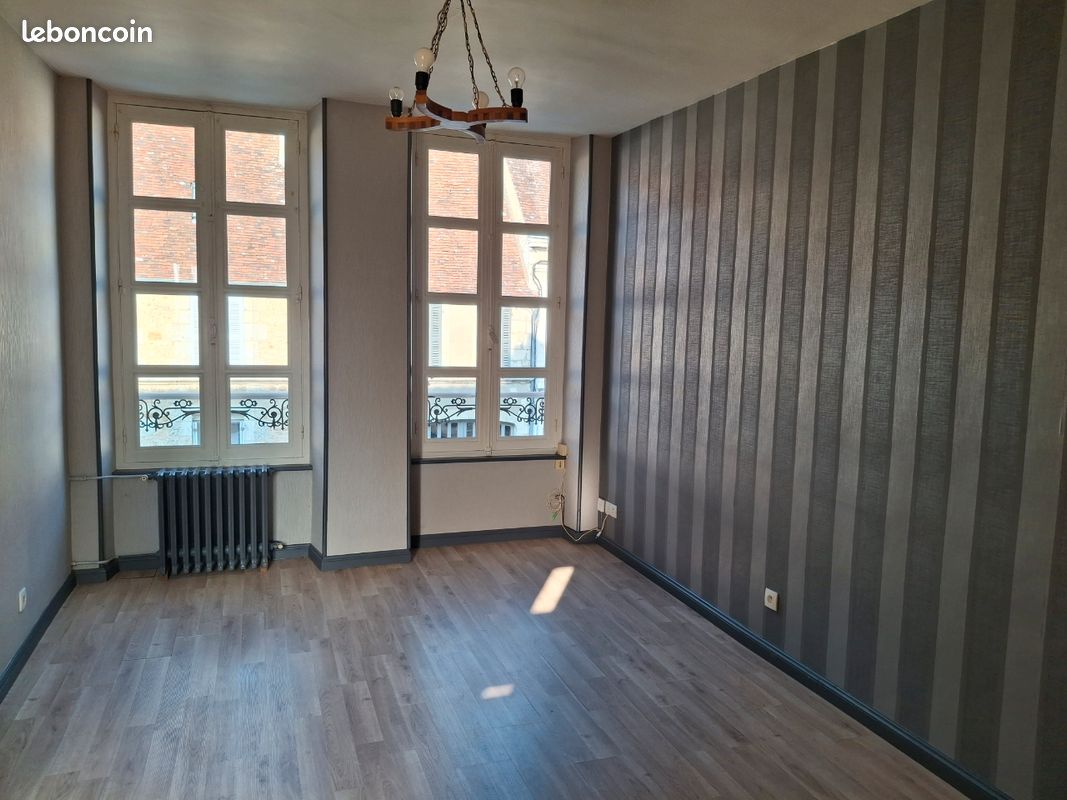 Appartement 2 pièces 42 m² · à Mortagne-au-Perche · 42 m² · 550 €/mois