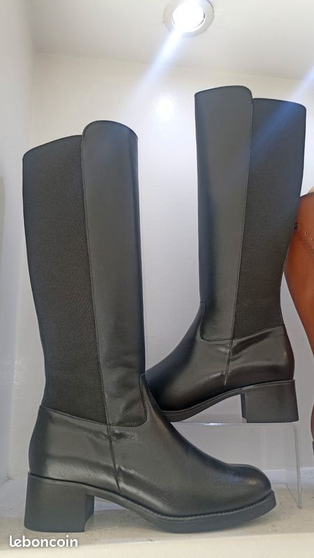 Bottes en cuir neuves (image 2)