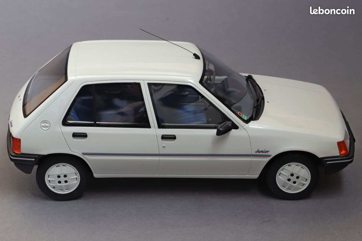 Peugeot 205 Junior Blanc Meije 1988 1/18 Otto Ottomobile (image 16)