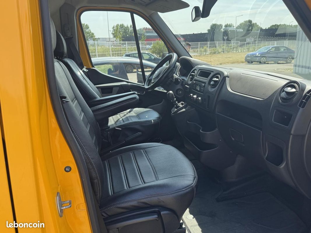 RENAULT MASTER Confort F3500 L2H2 2.3 dCi 145 CV 05/2017 garantie 12 mois (image 5)