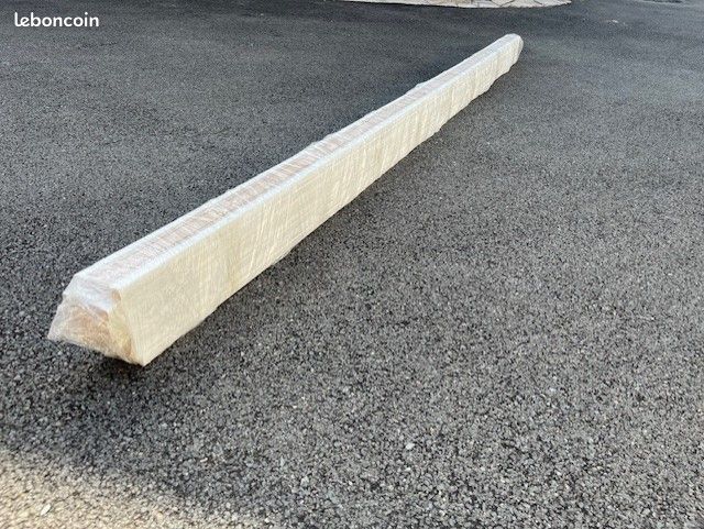 Plinthes en bois neuves encore emballées (image 3)