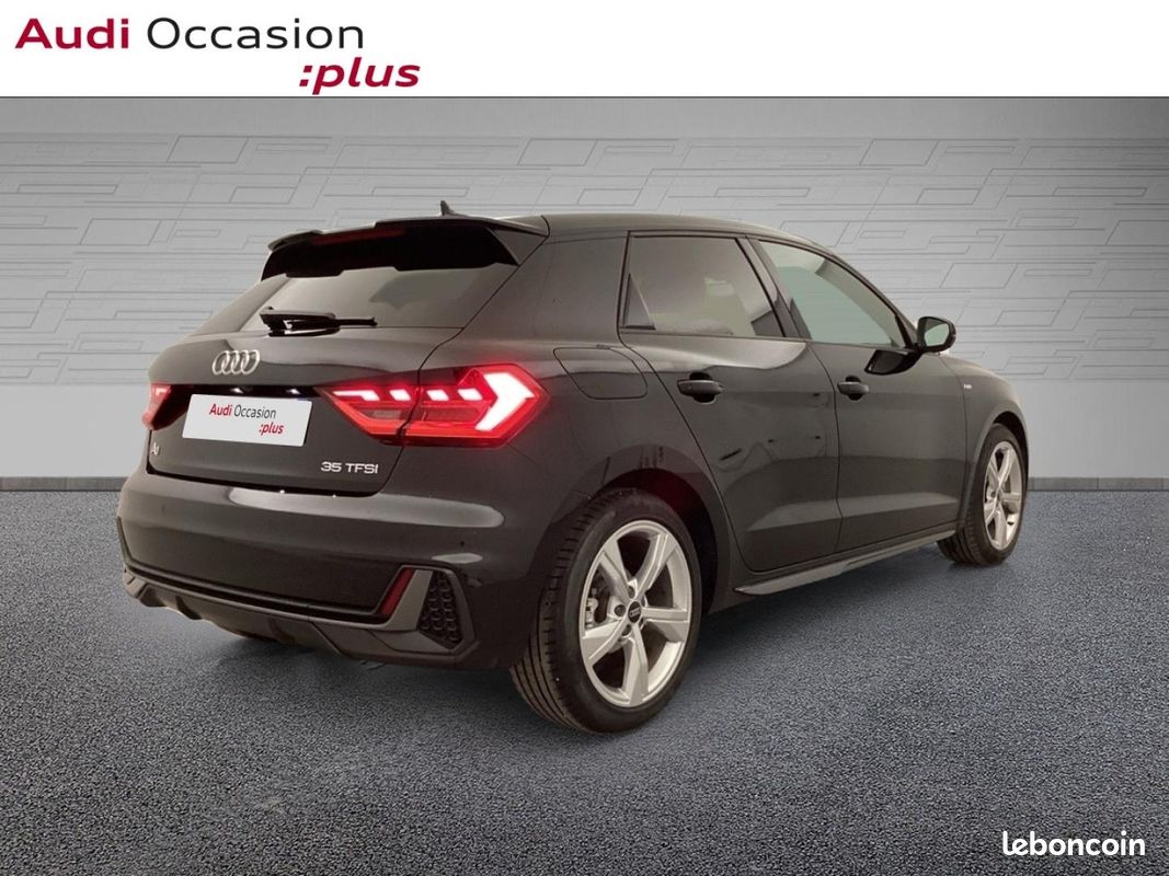 Audi A1 Sportback 35 TFSI 150ch S line S tronic 7 (image 11)