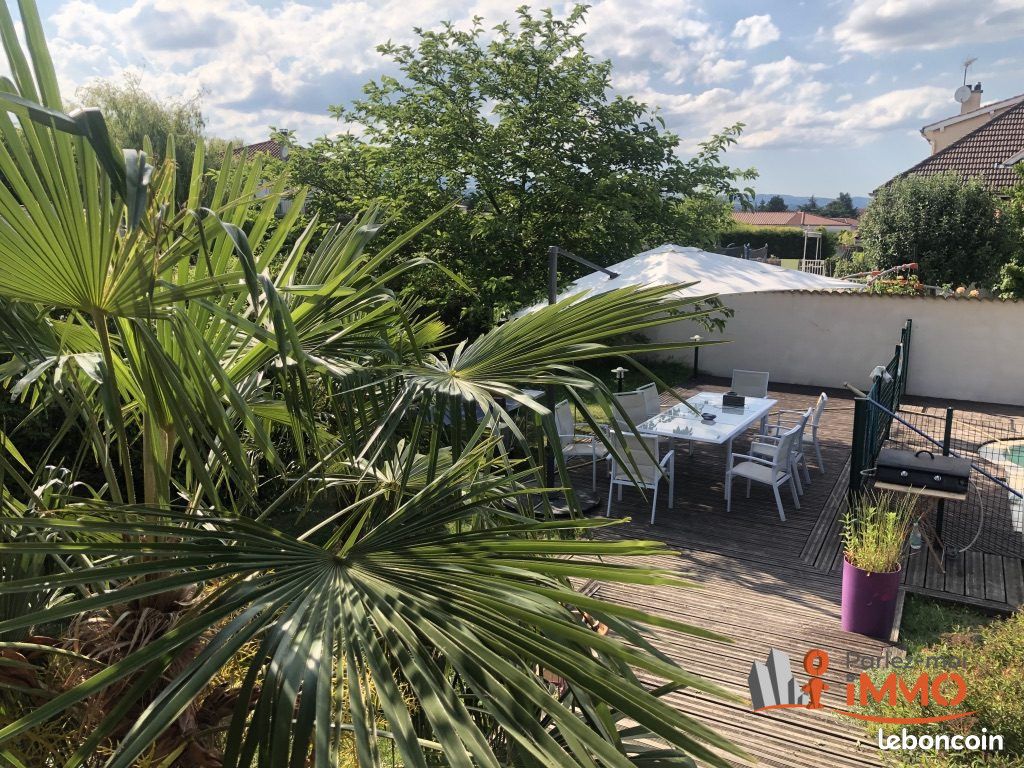 Maison 7 pièces 171 m² · à Savigneux · 171 m² · 315 000 €