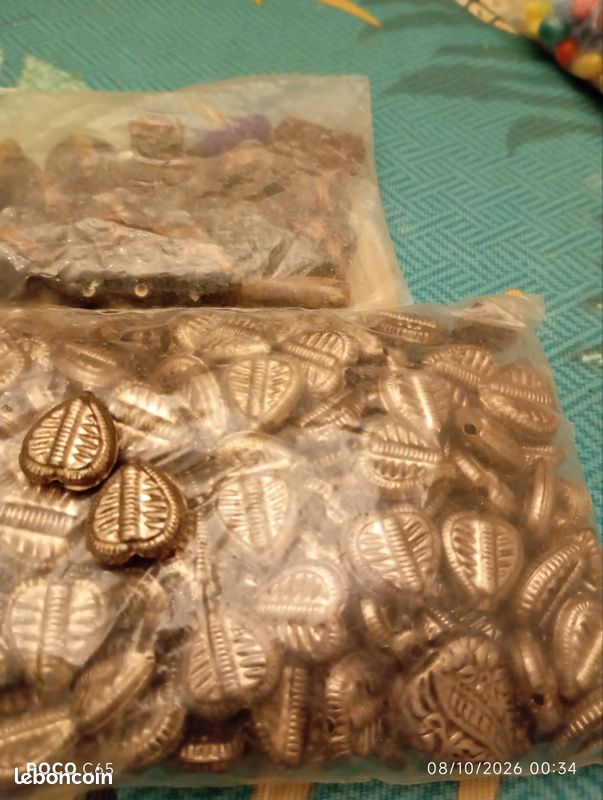 Un lot de perles (image 2)