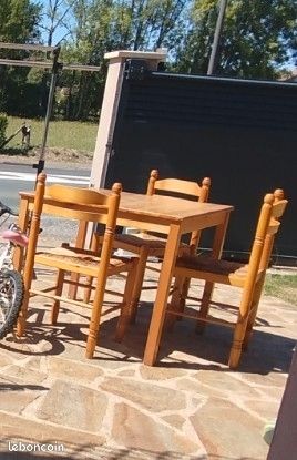 Table en pin + 3 chaise (image 2)