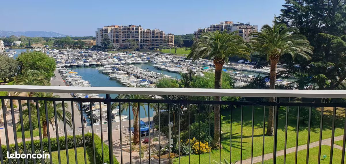Appartement 2 pièces 52 m² · à Mandelieu-la-Napoule · 52 m² · 1 420 €/mois