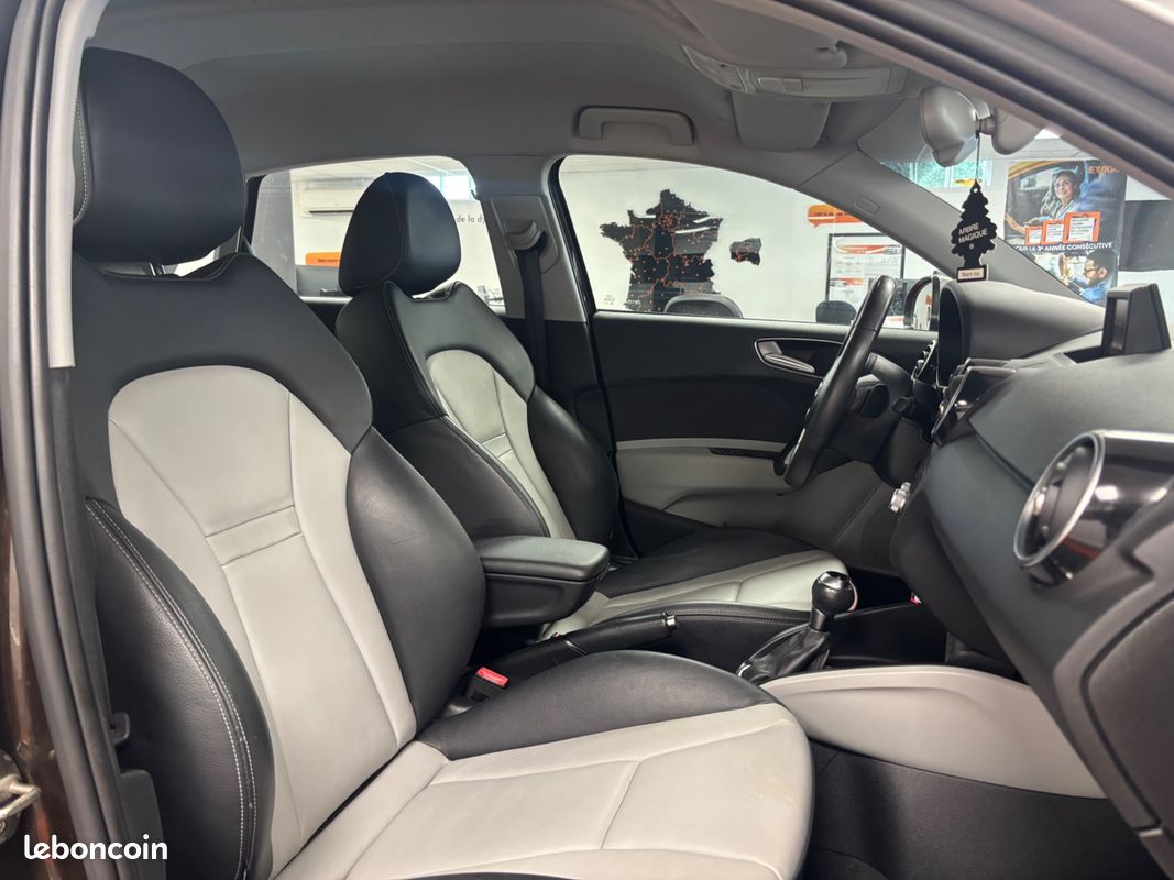 AUDI A1 SPORTBACK 1.6 TDI 90 Ch AMBIENTE S-TRONIC BVA (image 6)