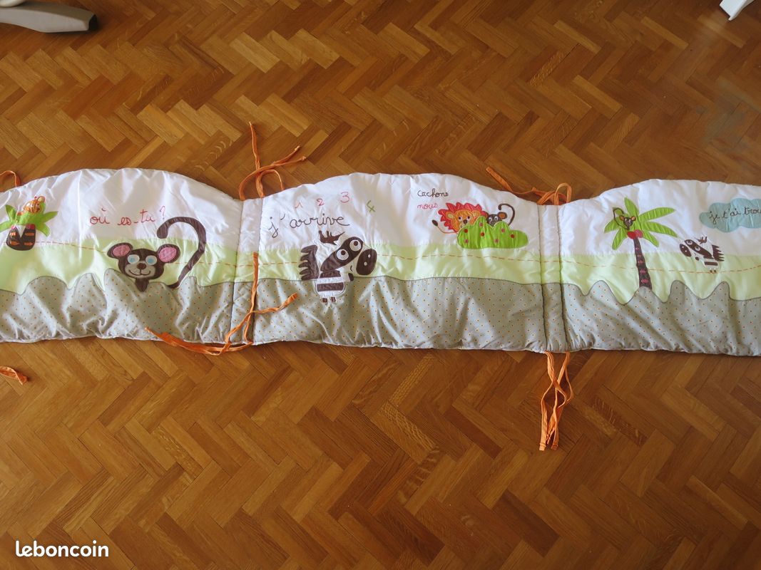 Tour de lit (image 1)