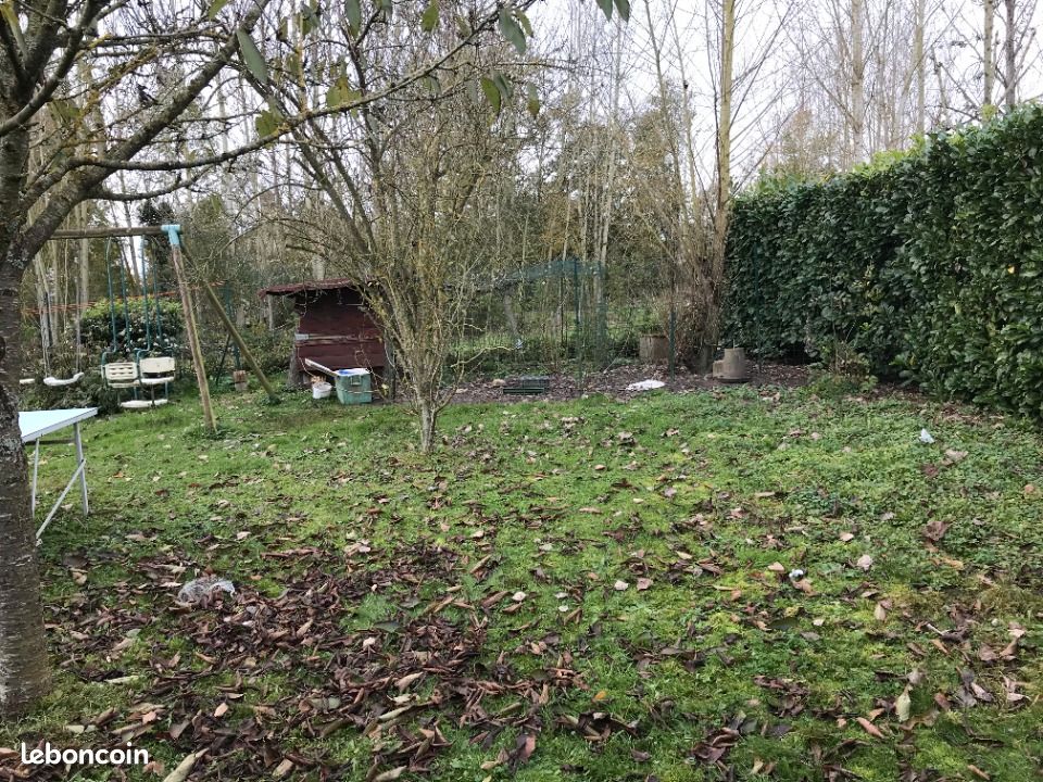 Terrain 303 m² Condecourt · à Condécourt · 112 000 €
