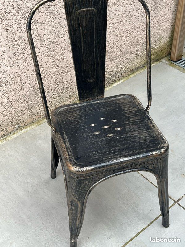 Chaise métallique style industriel (image 3)