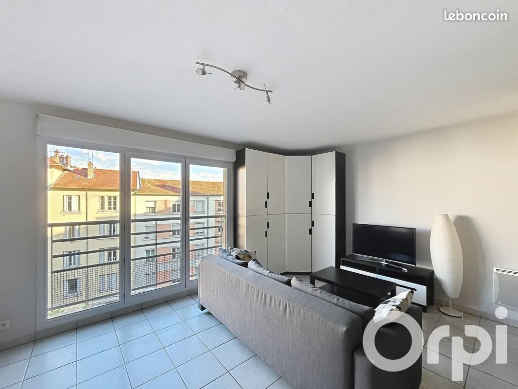 Appartement 1 pièce 42 m² · à Villeurbanne · 42 m² · 890 €/mois