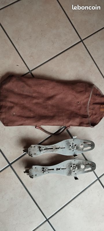 Anciens Patins à Glace Merkir Vintage - Fabriqués En France - Années 60