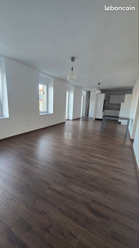 Appartement 4 pièces 92 m² · à Golbey · 92 m² · 860 €/mois
