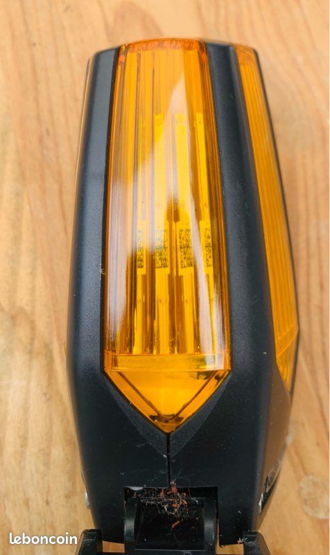 Lampe témoin flash led de sécurité pour ouverture de portail motorisé (image 1)