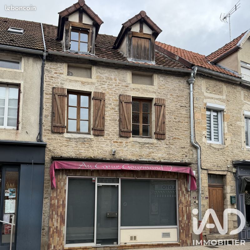 Immeuble 175 m² · à Pouilly-en-Auxois · 175 m² · 150 000 €