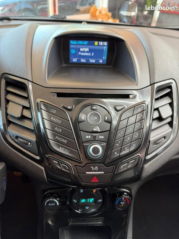 Ford Fiesta VI 1.5 TDCi 95 CV (image 18)