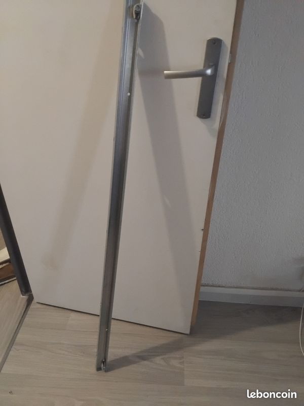 2 porte de placard enfant+rail (image 6)