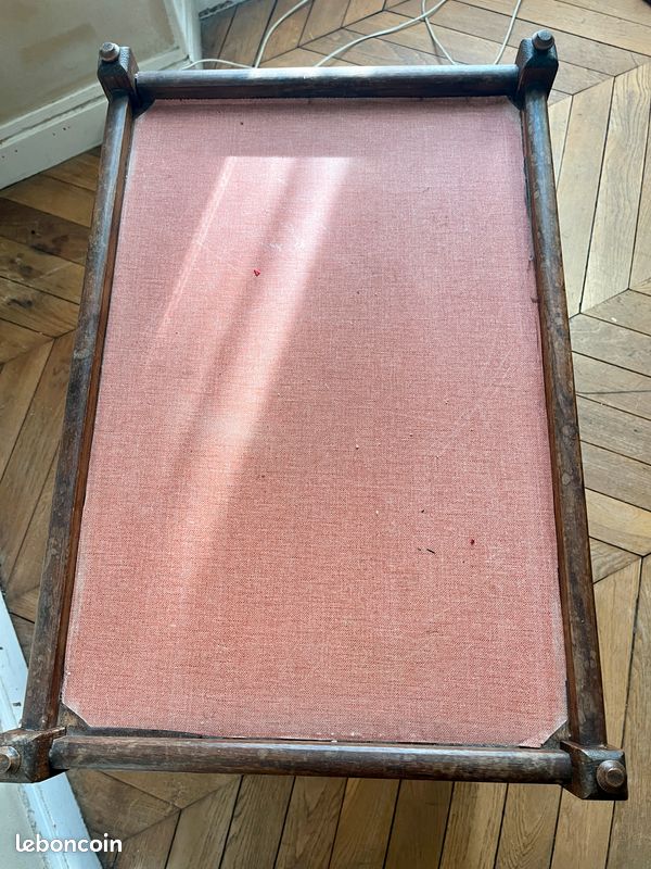 Desserte roulante ancienne avec plateau en bois (image 9)