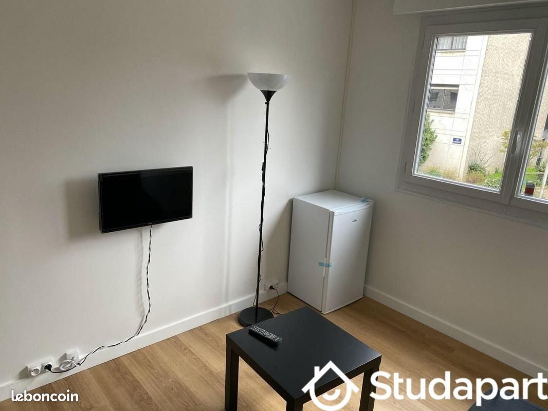 Appartement a louer grigny - 1 pièce(s) - 15 m2 - Surfyn