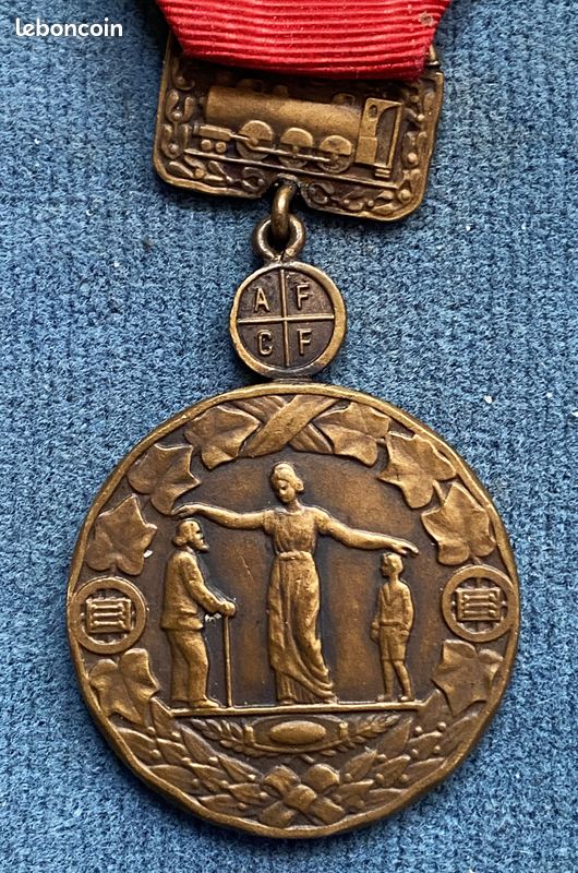 Médaille Argent 1932 – Employés Et Ouvriers Des Chemins De Fer Français, Paris