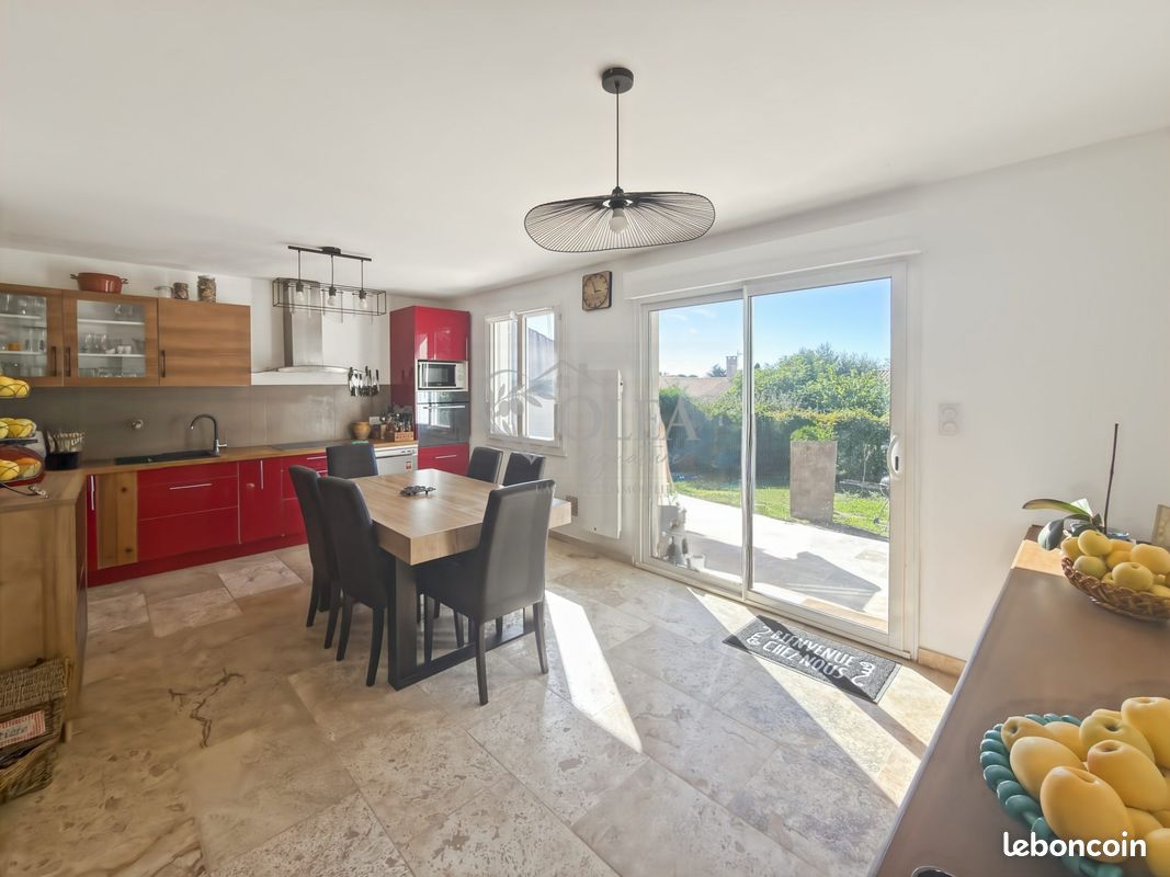 Maison 5 pièces 103 m² · à Uzès · 103 m² · 445 000 €