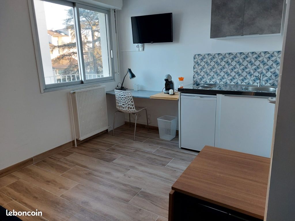 Appartement a louer romans-sur-isere - 1 pièce(s) - 14 m2 - Surfyn