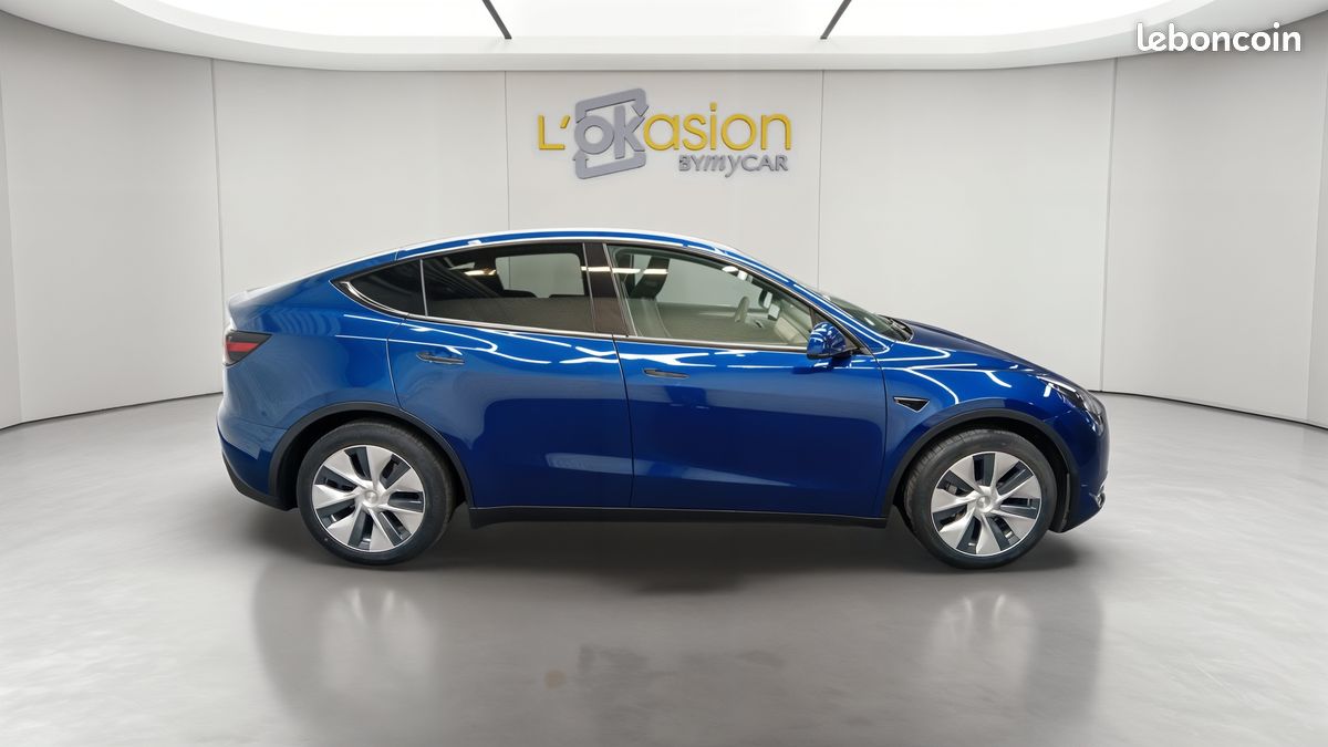 Model Y Standard Rwd TESLA MODEL Y Standard RWD - Voitures