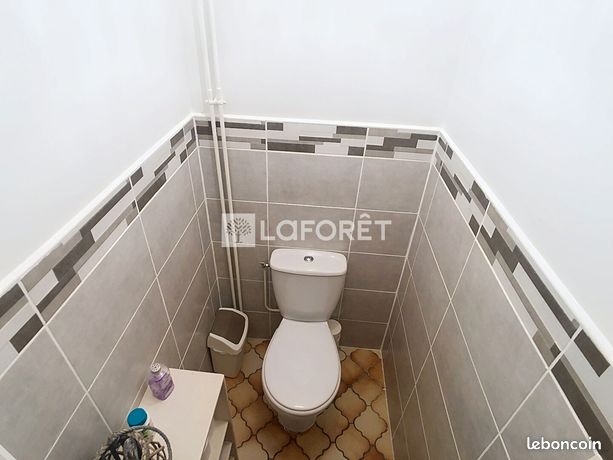 https://img.leboncoin.fr/api/v1/lbcpb1/images/b8/1f/27/b81f2738c1f2ed438e9688657f5c60a2b6d4ba78.jpg?rule=ad-image