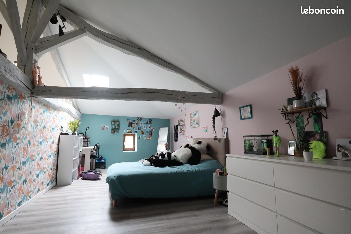 Propriété 6 pièces 210 m² - Nanteuil-en-Vallée 16700 (image principale 9)