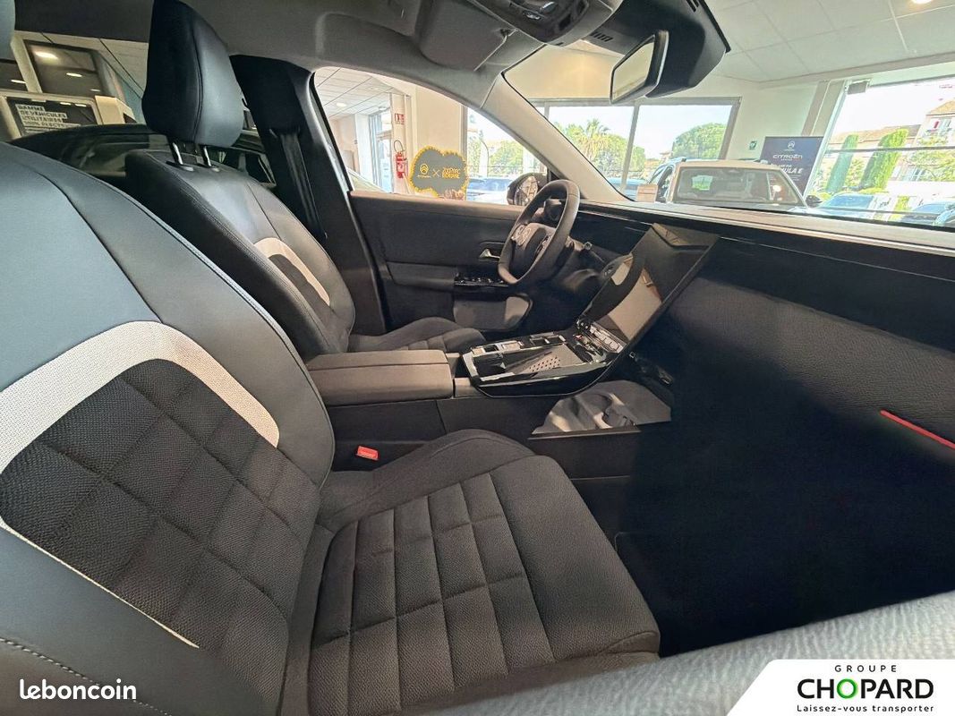 CITROEN C5 Aircross Hybride 145 ch e-DCS6 Plus (image 23)