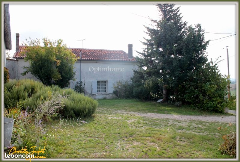 Ferme 9 pièces 186 m² - Chalais 16210 (image principale 7)